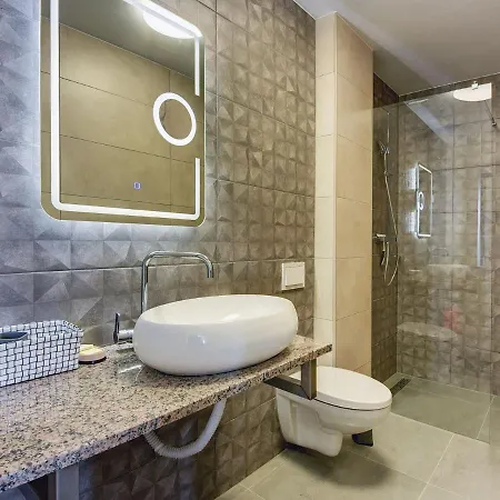 Villa In Near Fa Ana Beaches *