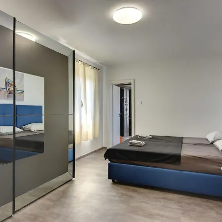 Luxury With Private Pool, Terrace And Bbq