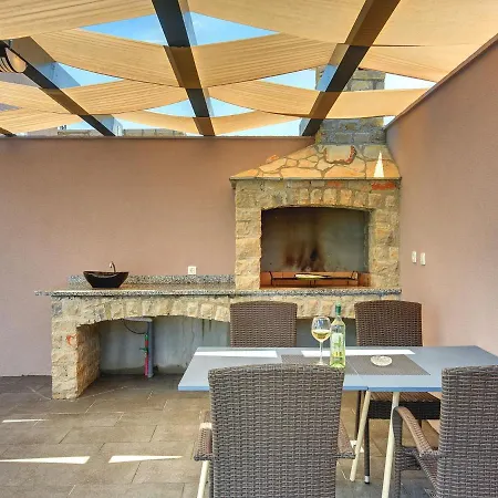 Luxury With Private Pool, Terrace And Bbq Villa *